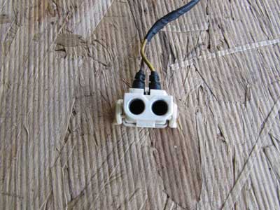 BMW White 2 Pin Connector with Pigtail 13784172